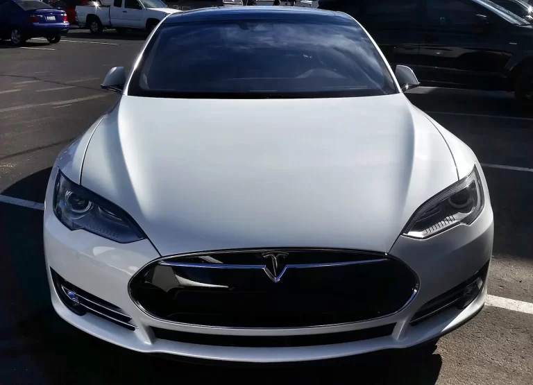 Benefits of Ceramic Window Tint for Your Car and Home